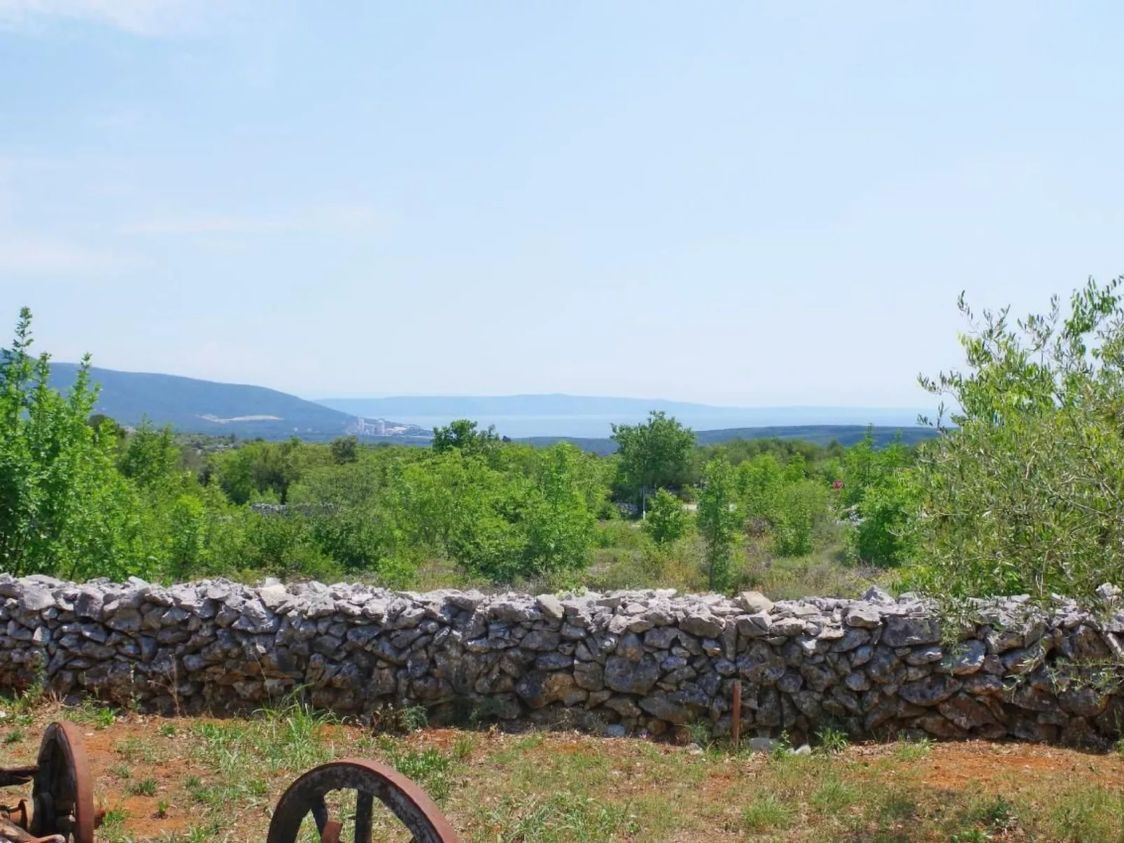 Wohnung in Rakalj mit Parkplatz und Poolblick-Outside