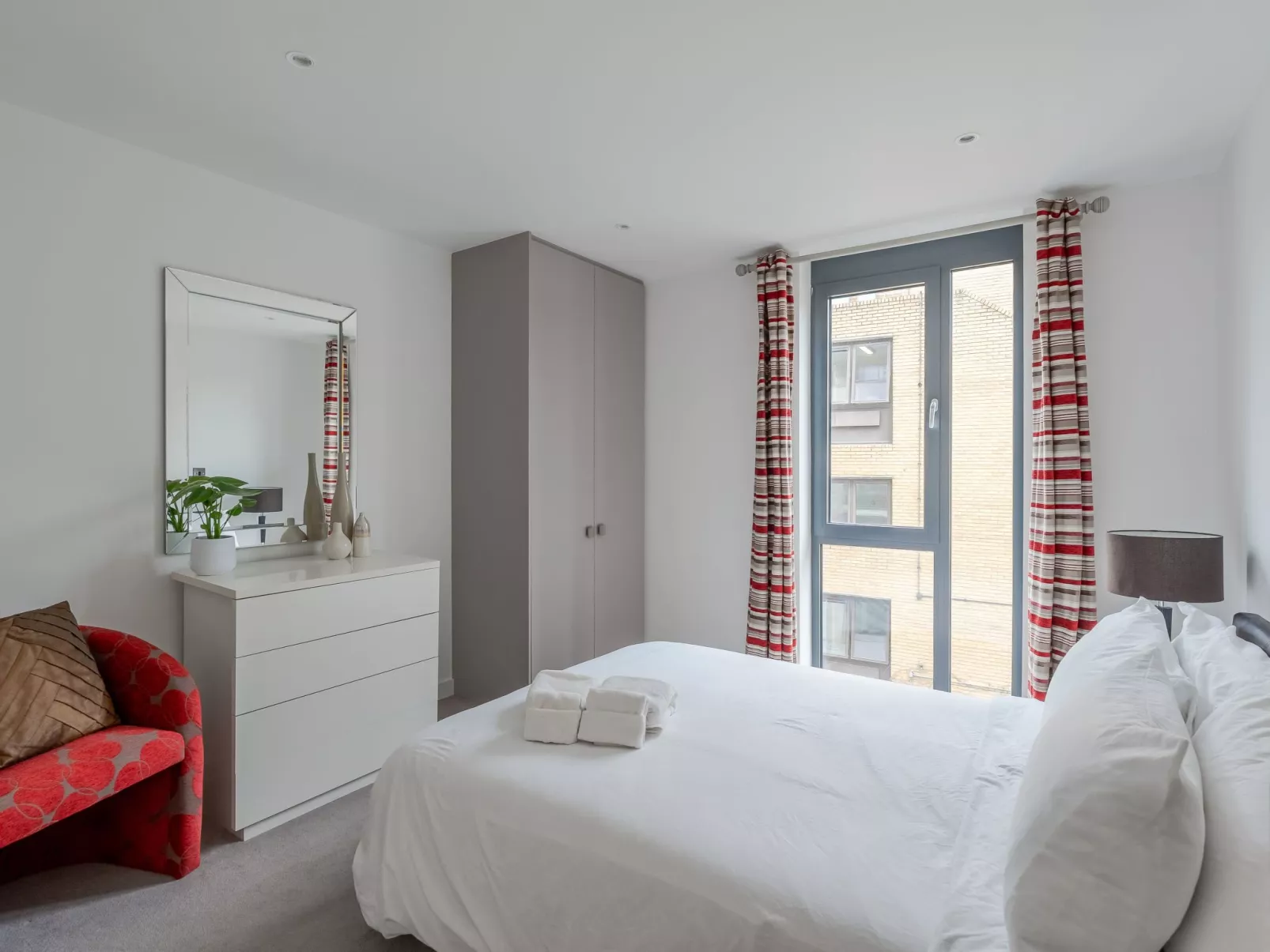 Luxuriöse 2-Bett-Wohnung im Hotelstil in Notting Hill-Inside