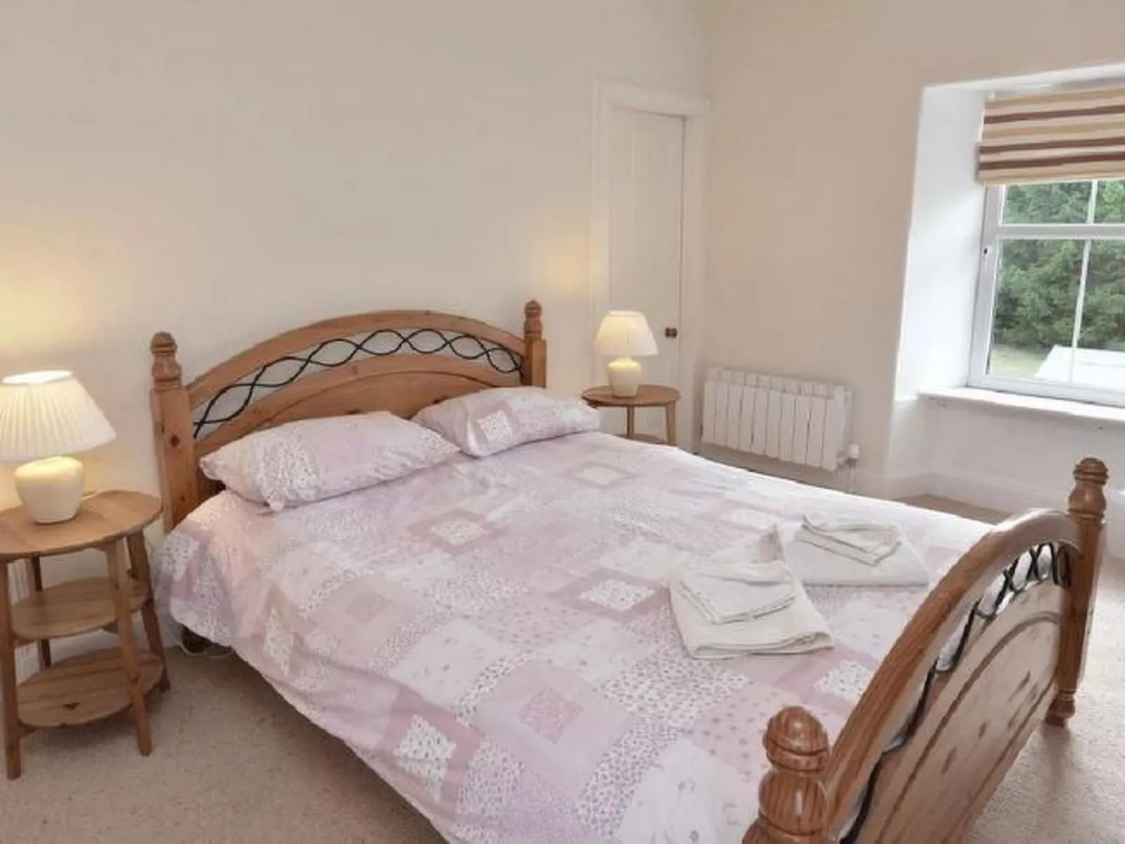 Großes, schottisches Landhaus an der Whiskystraße-Drinnen