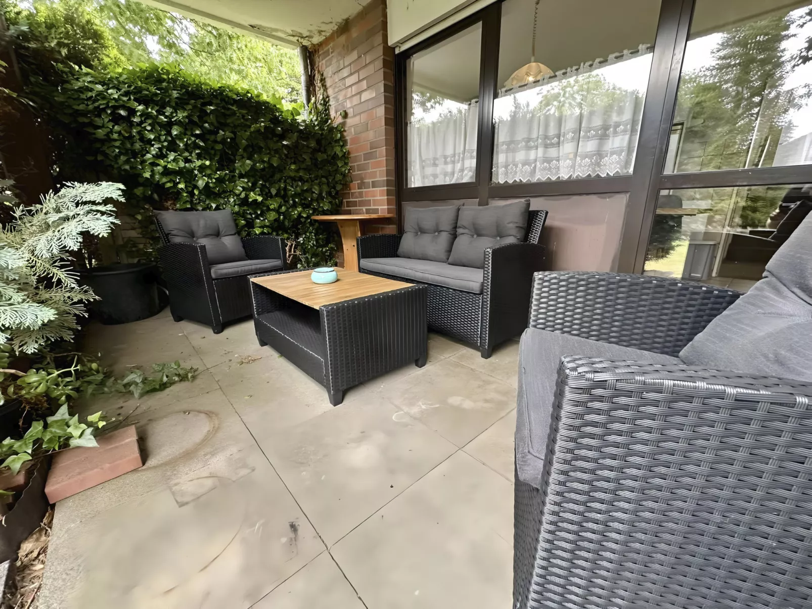 Ap. Ruhe[pause] III-Drinnen