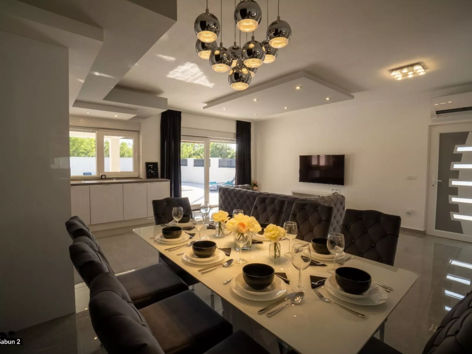 Villa mit beheiztem Pool Privlaka - TA Leut Agency-Drinnen