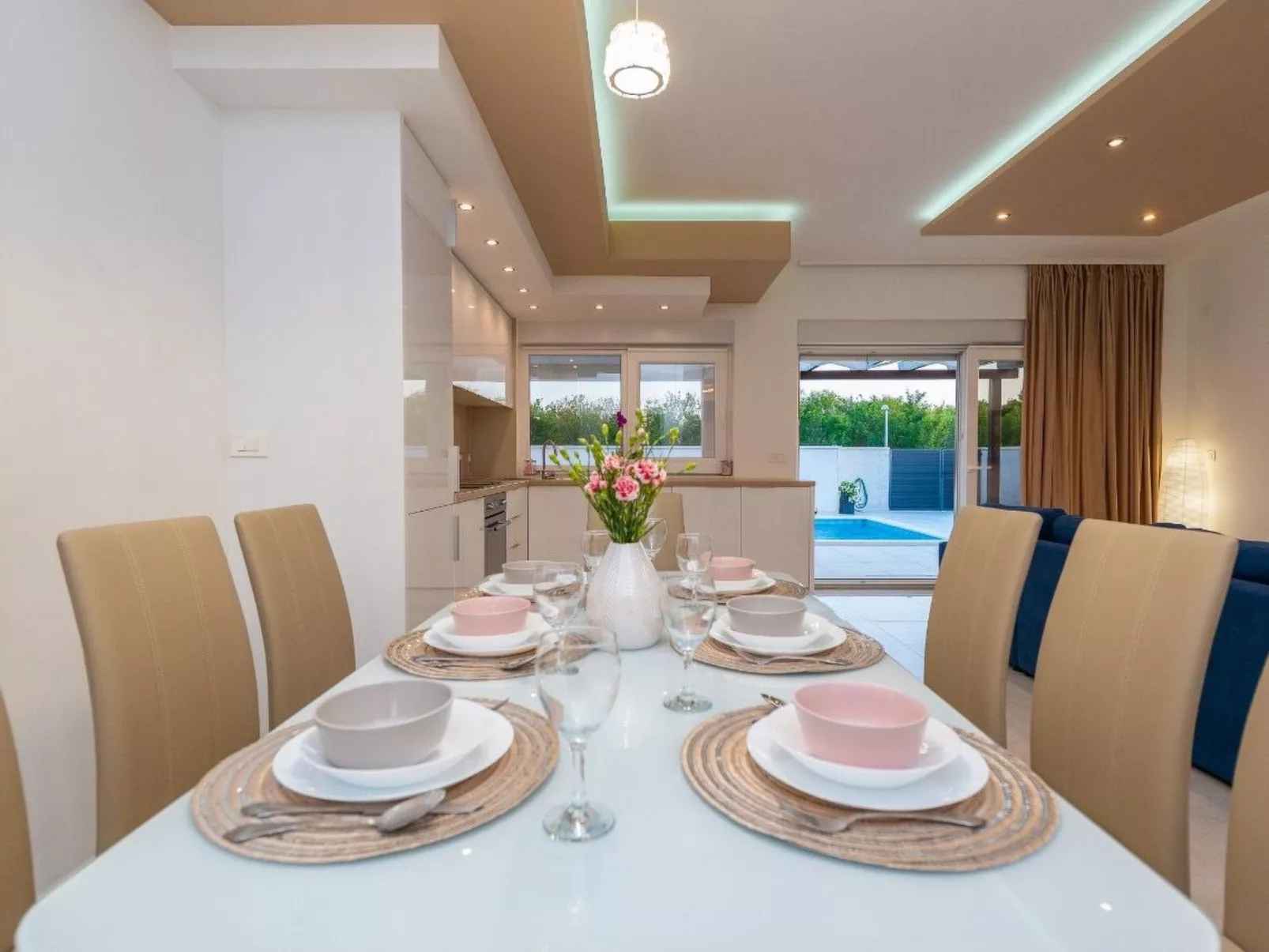 Villa mit beheiztem Pool Privlaka - TA Leut Agency-Drinnen