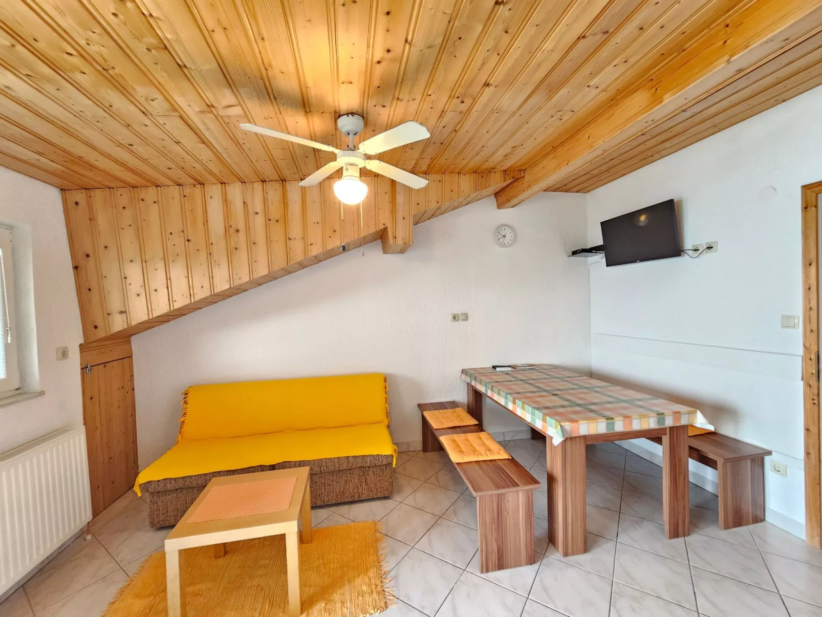 Wohnung für 3 Personen, 150m vom Strand entfernt-Inside