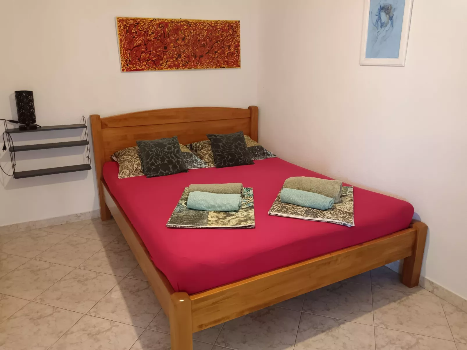 "Moreta Mare" mit Terrasse-Drinnen