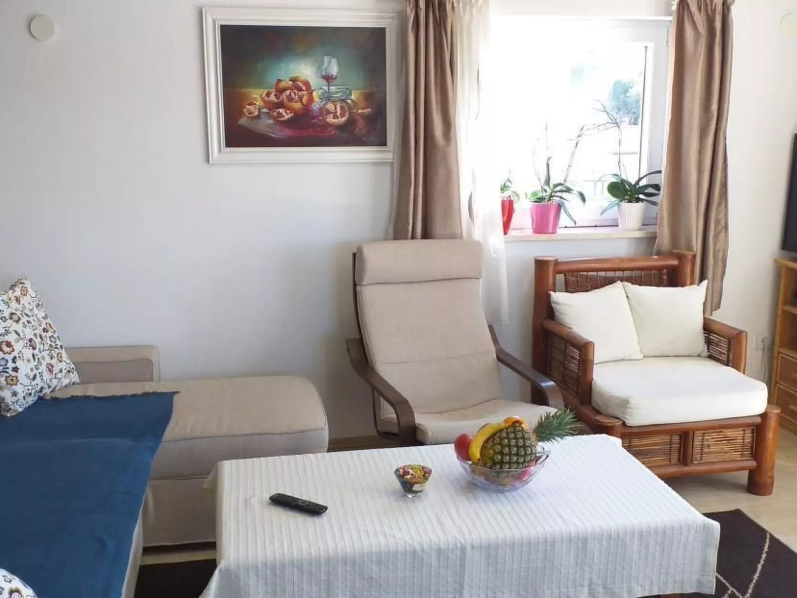 "Neue Wohnung" mit Privatparkplatz-Dedans