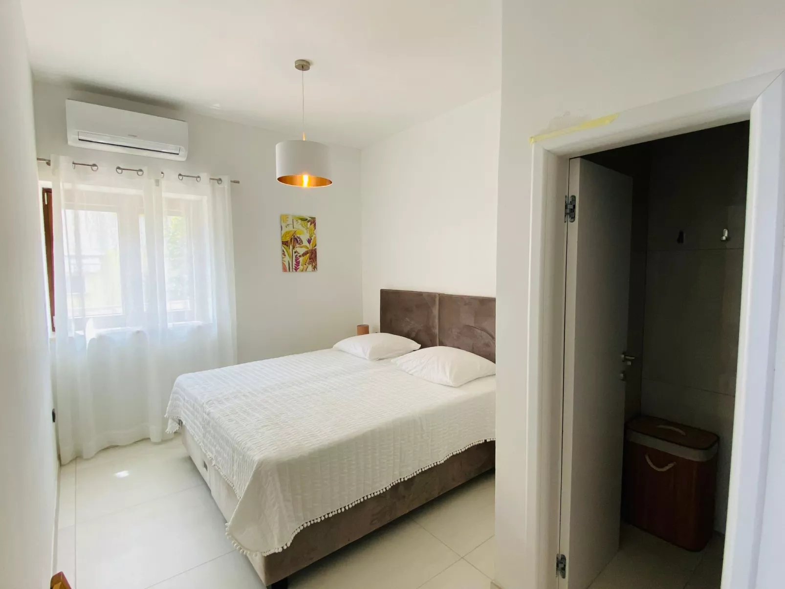 Frisch renovierte Ferienwohnung mit Meerblick