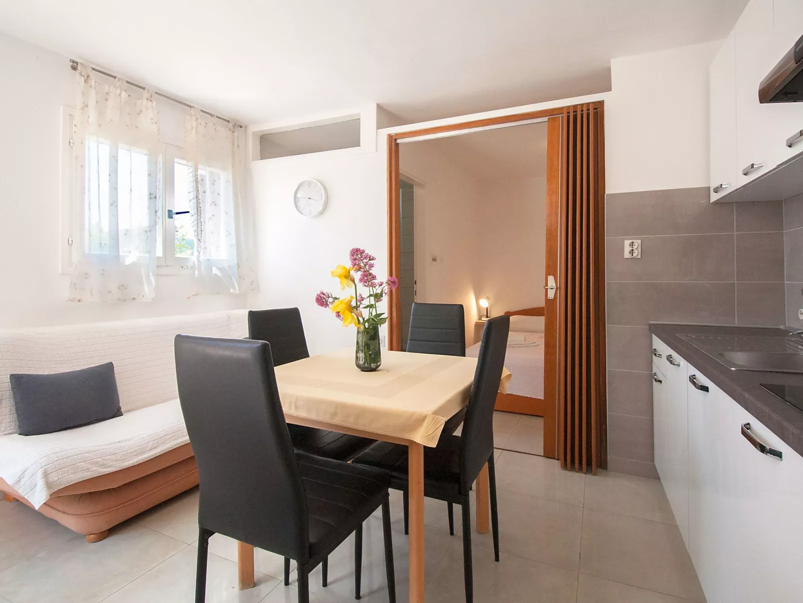 Studio-Wohnung "Olia Studio" mit Terrasse-Dedans