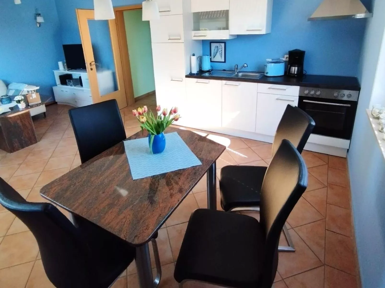 Schönes Ferienhaus in Binz mit Großem Balkon