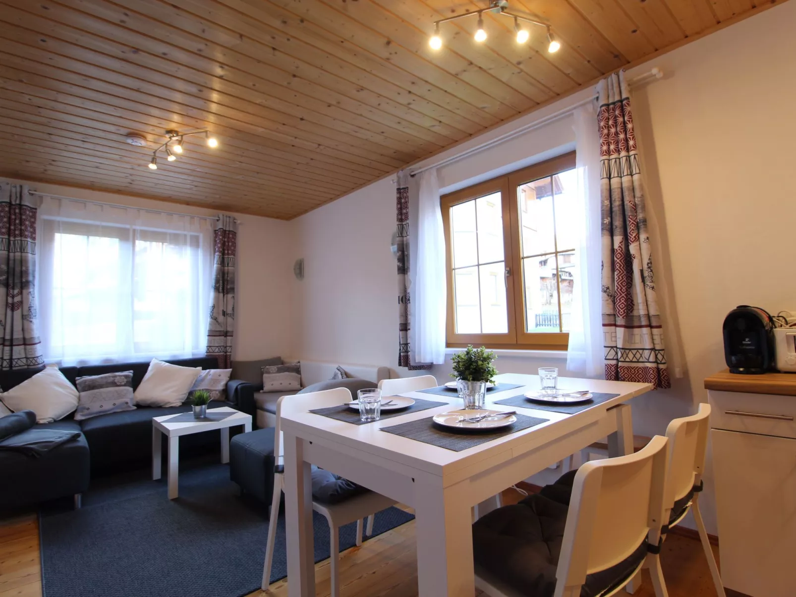 FeWo  "GRIASS EICH"-Inside