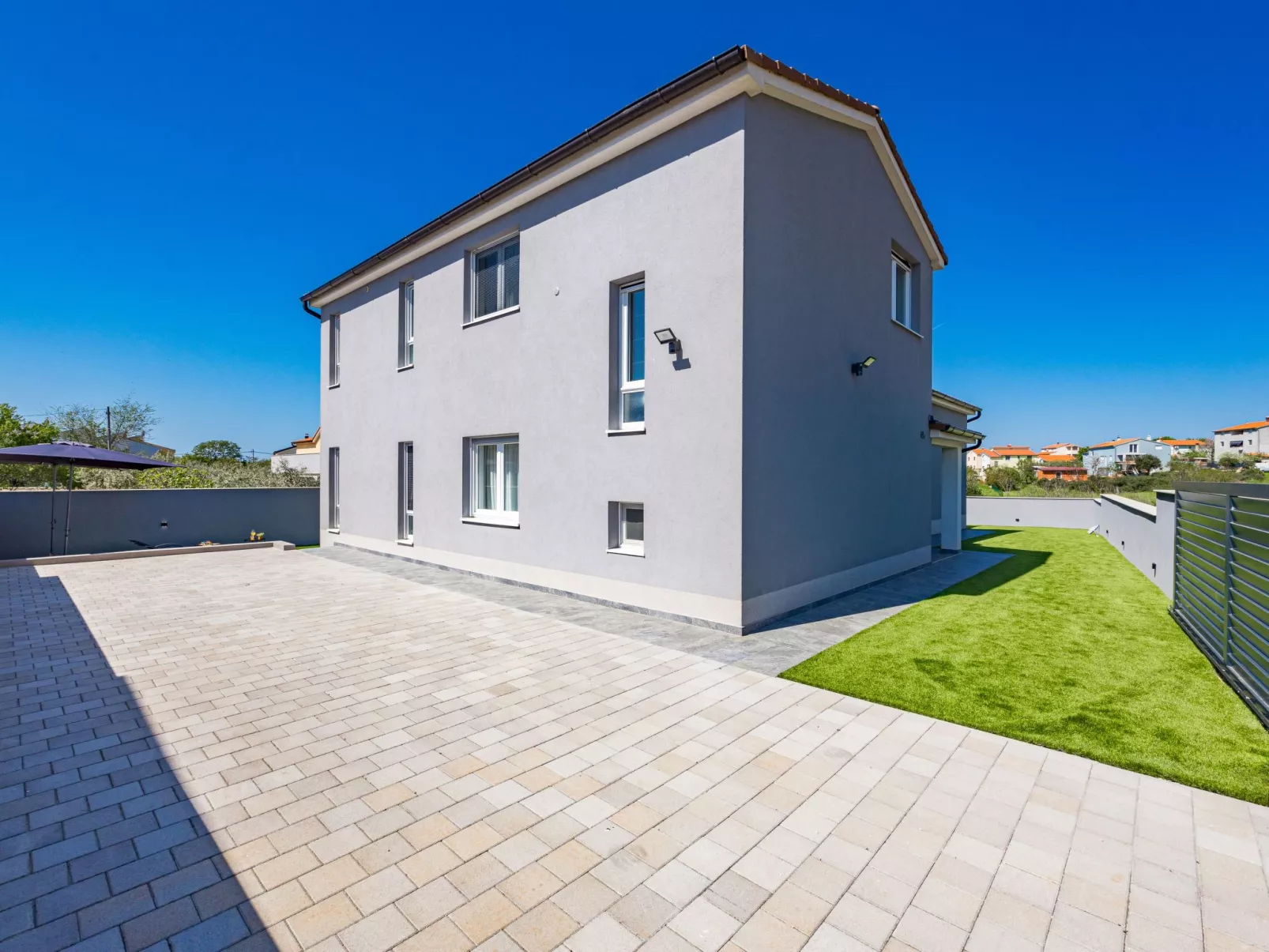 Villa Tea mit beheiztem Salzwasserpool-Outside