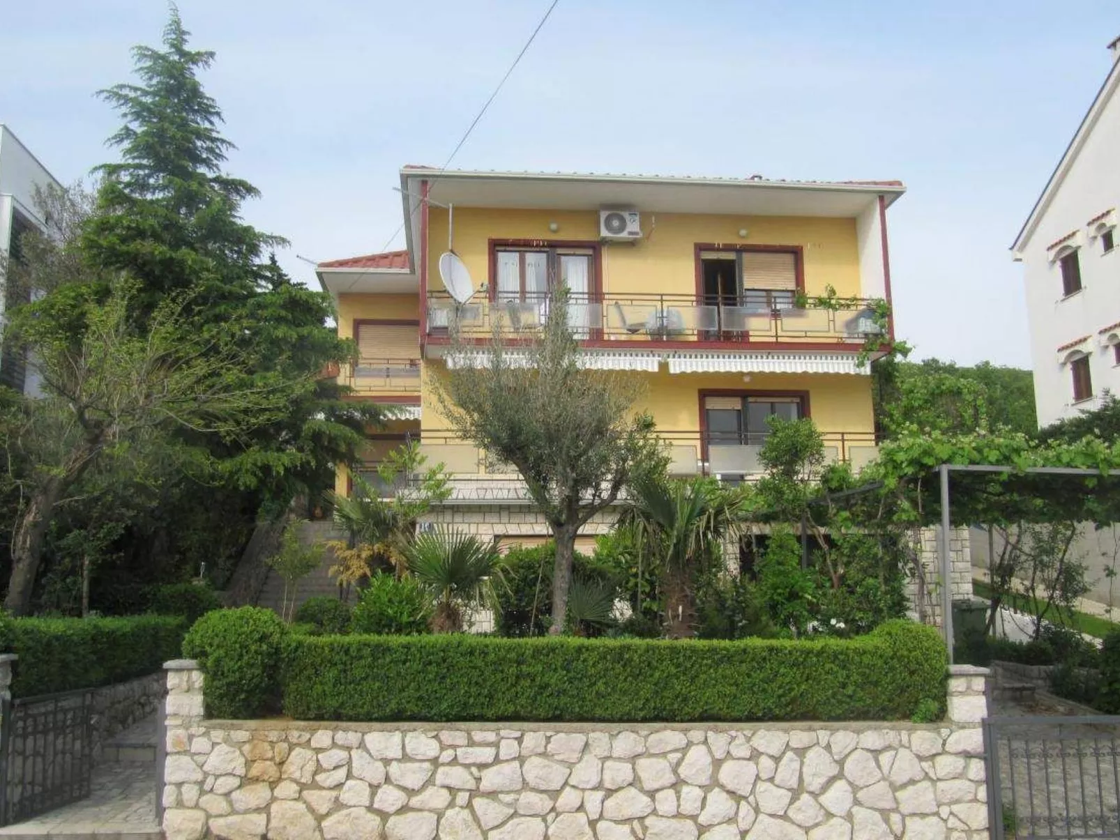 Appartement in Dramalj mit Terrasse