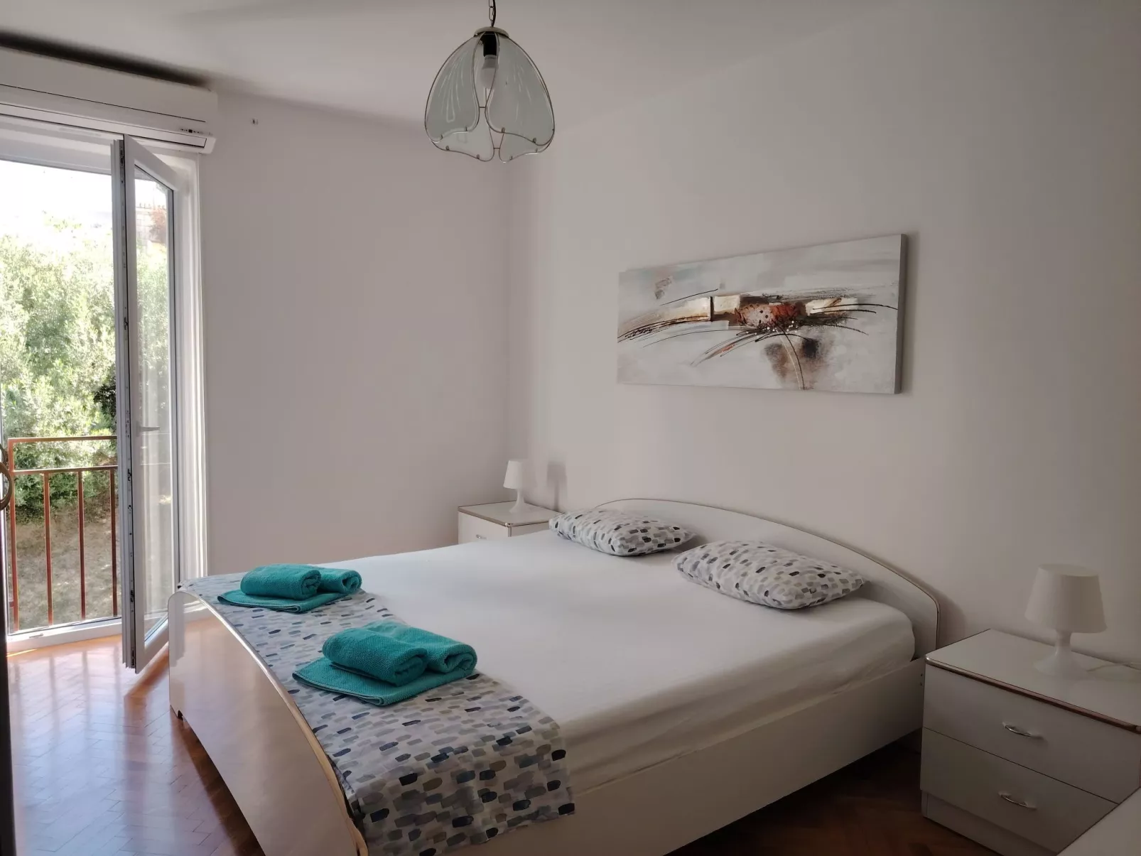 Mit Balkon und Meerblick-Inside