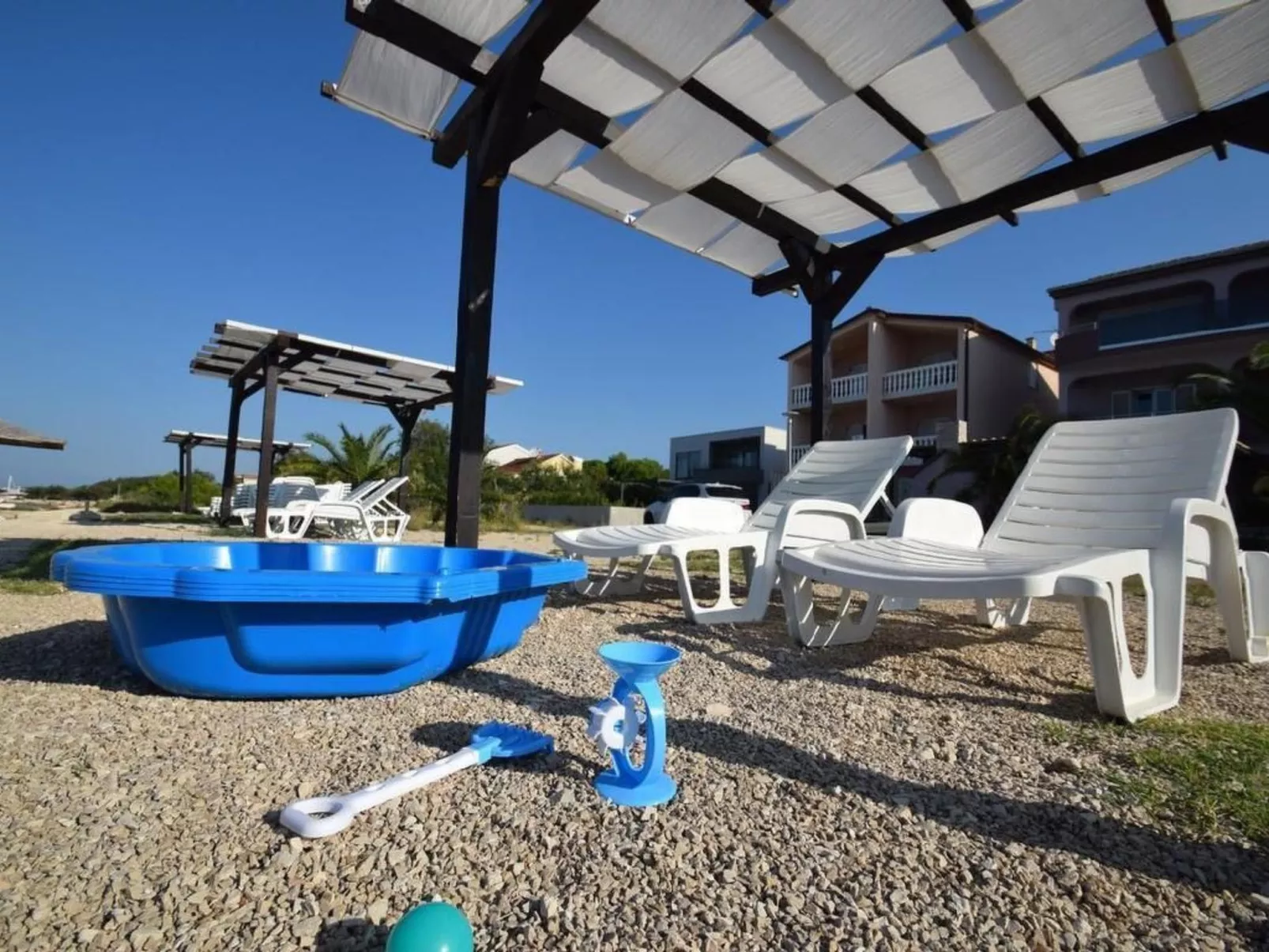 Wohnung in Turanj mit Grill-Draußen