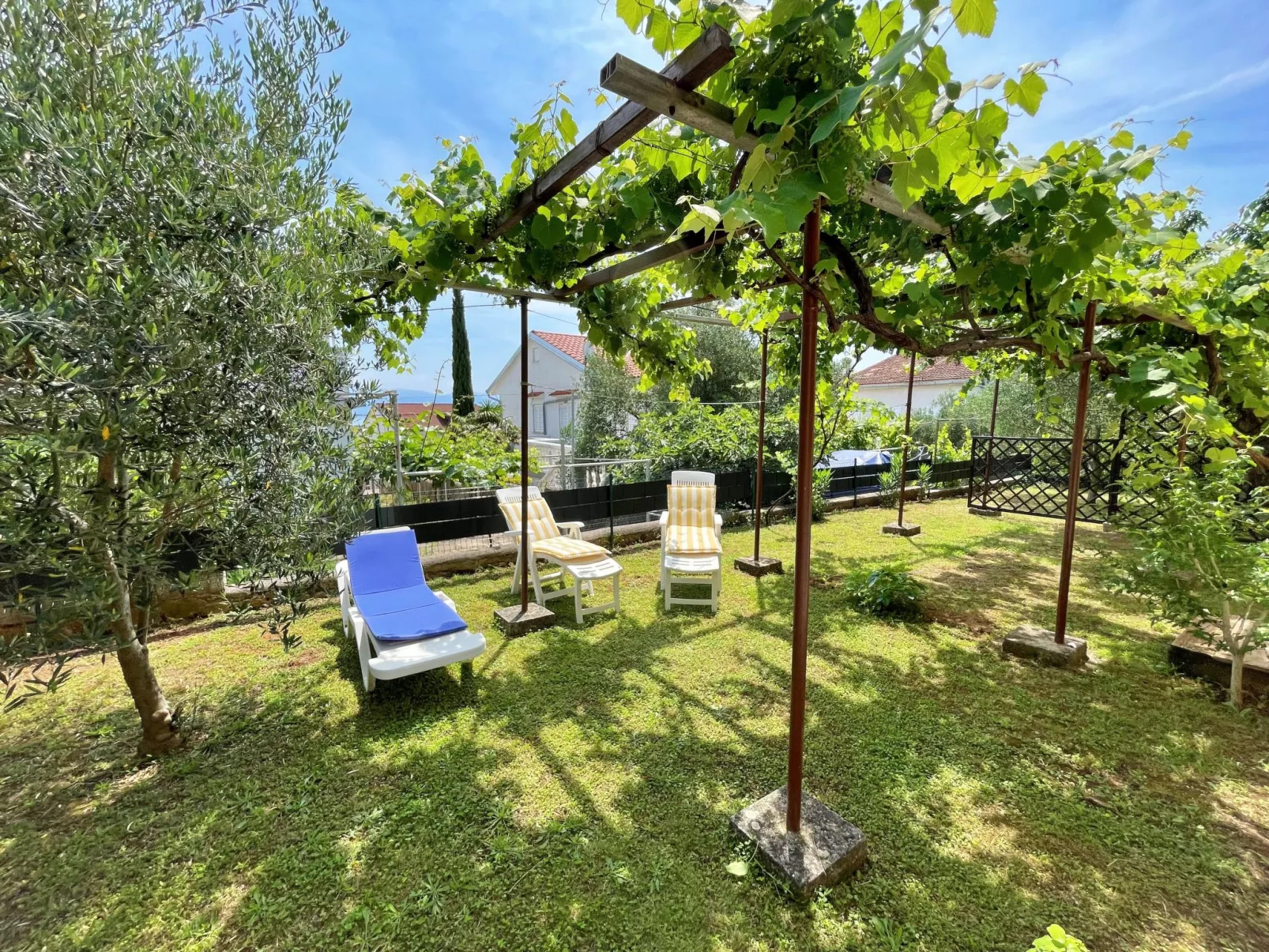 Apartment Mara - Outside