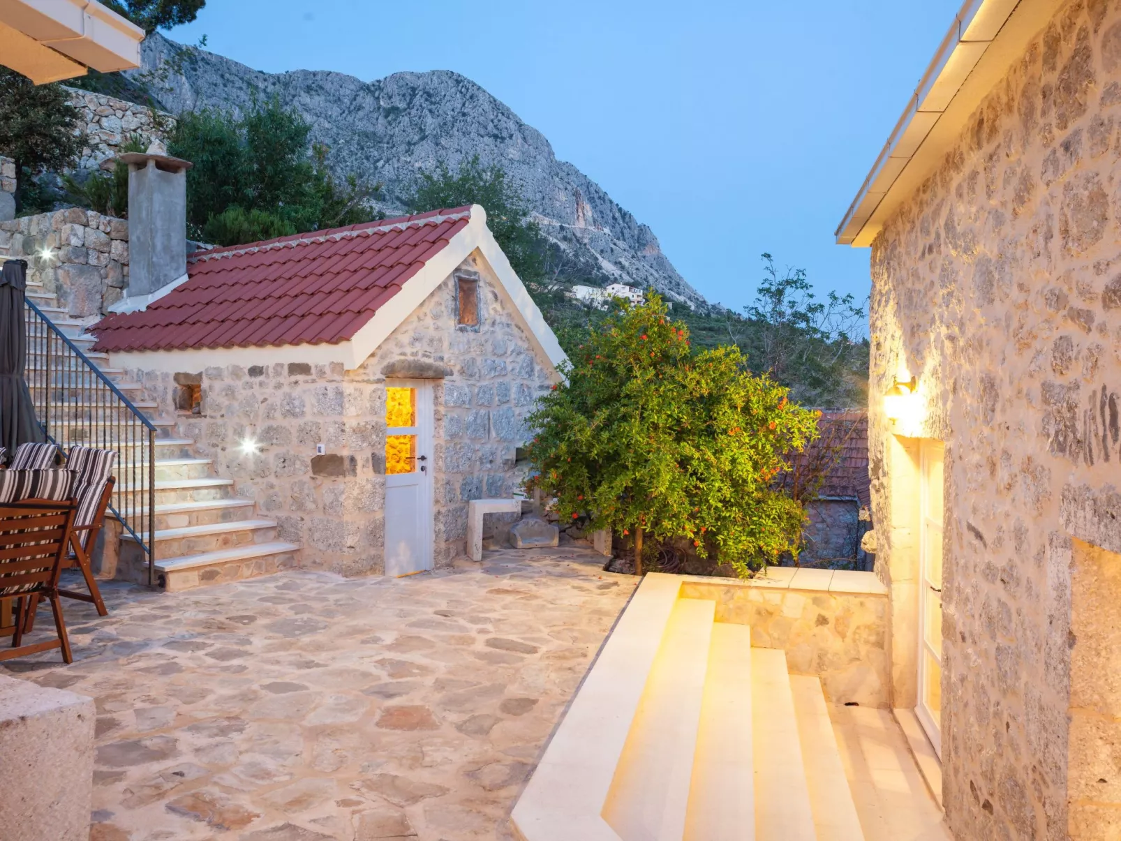 Wunderschöne Steinvilla mit tollem Ausblick-Dehors