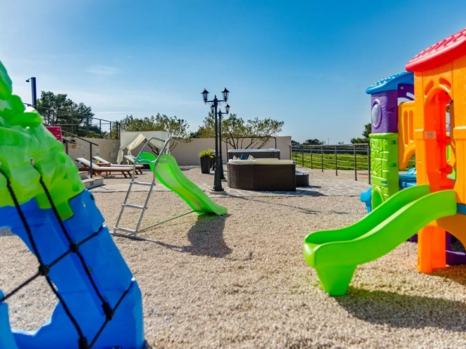 Villa Mis, Haus in Supetar mit privatem Pool-Draußen