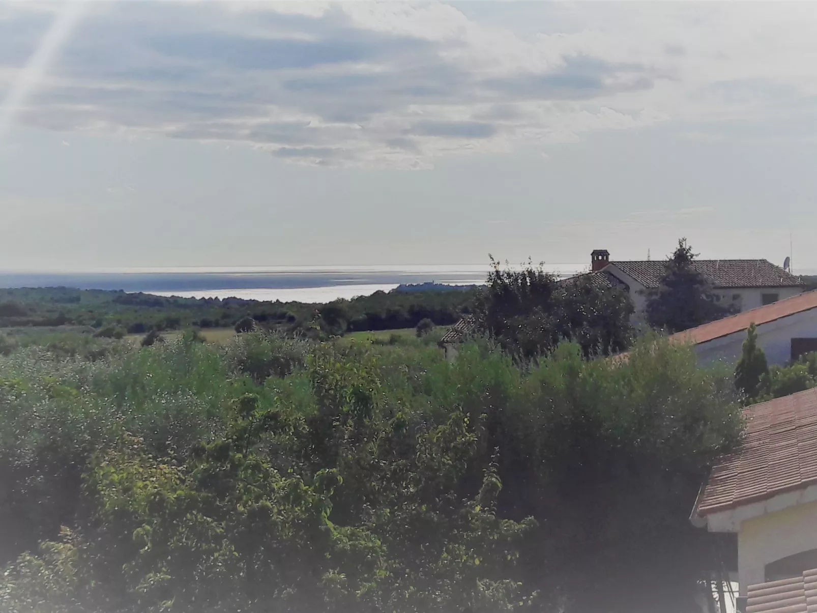 Chiara in Rogivici-Outside