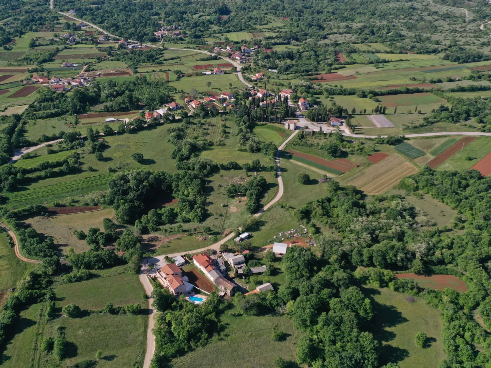 Wunderschönes Ferienhaus in Cere mit Privatem Pool-Outside