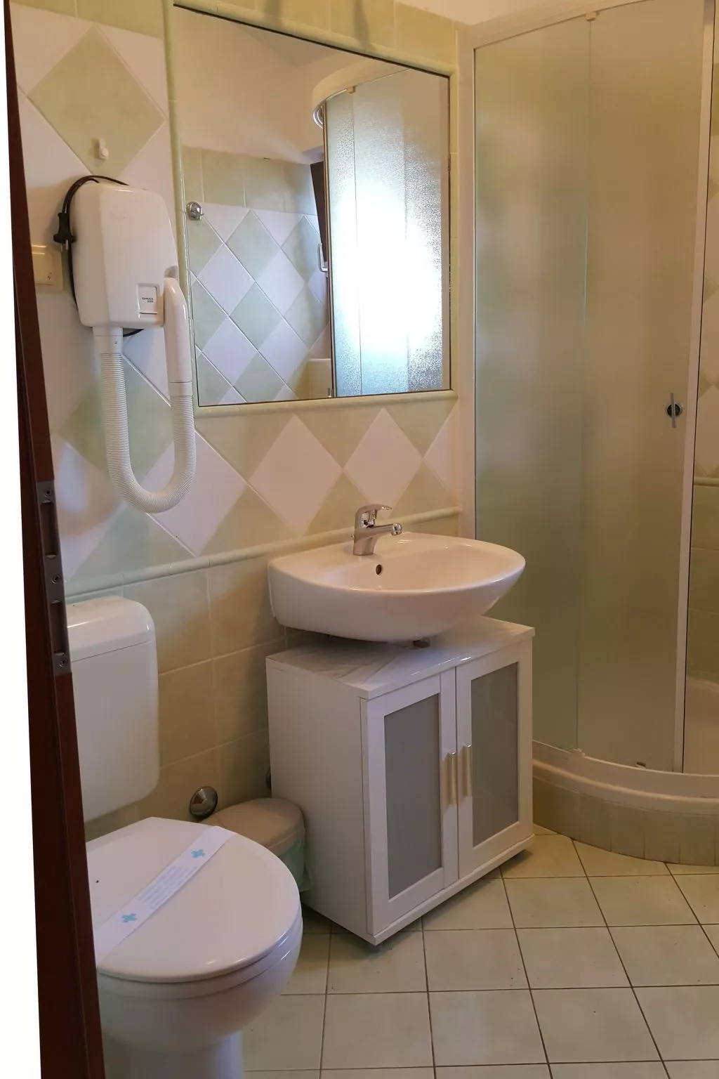 Villa Linet 7.-Drinnen