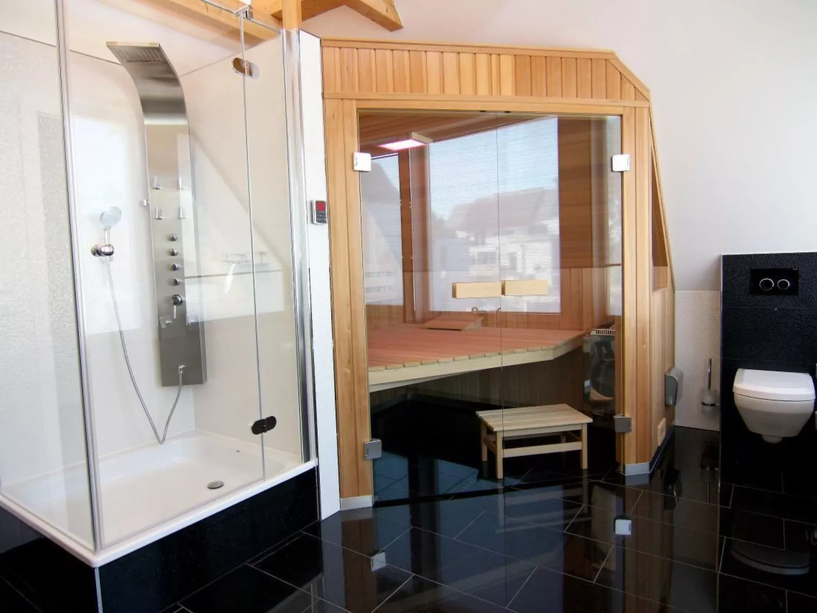 "Haus zum Kapitän"-Drinnen