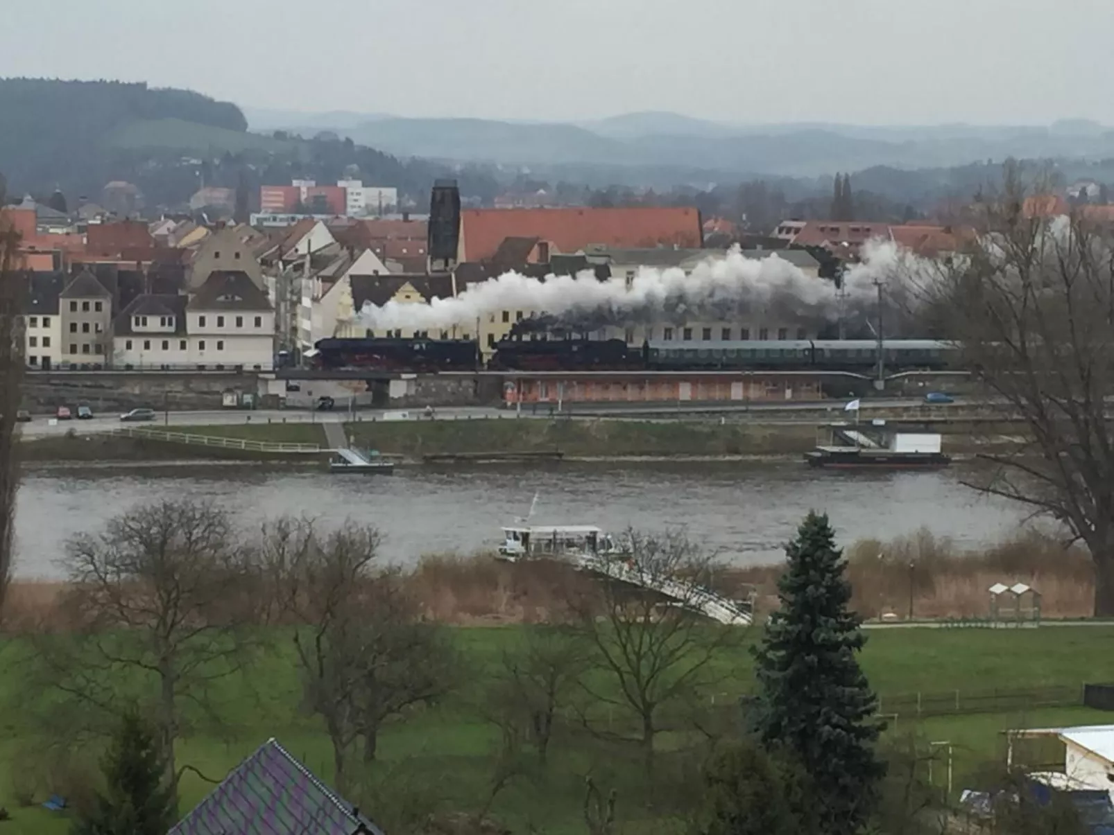 In Pirna mit Schöner Terrasse-Dehors
