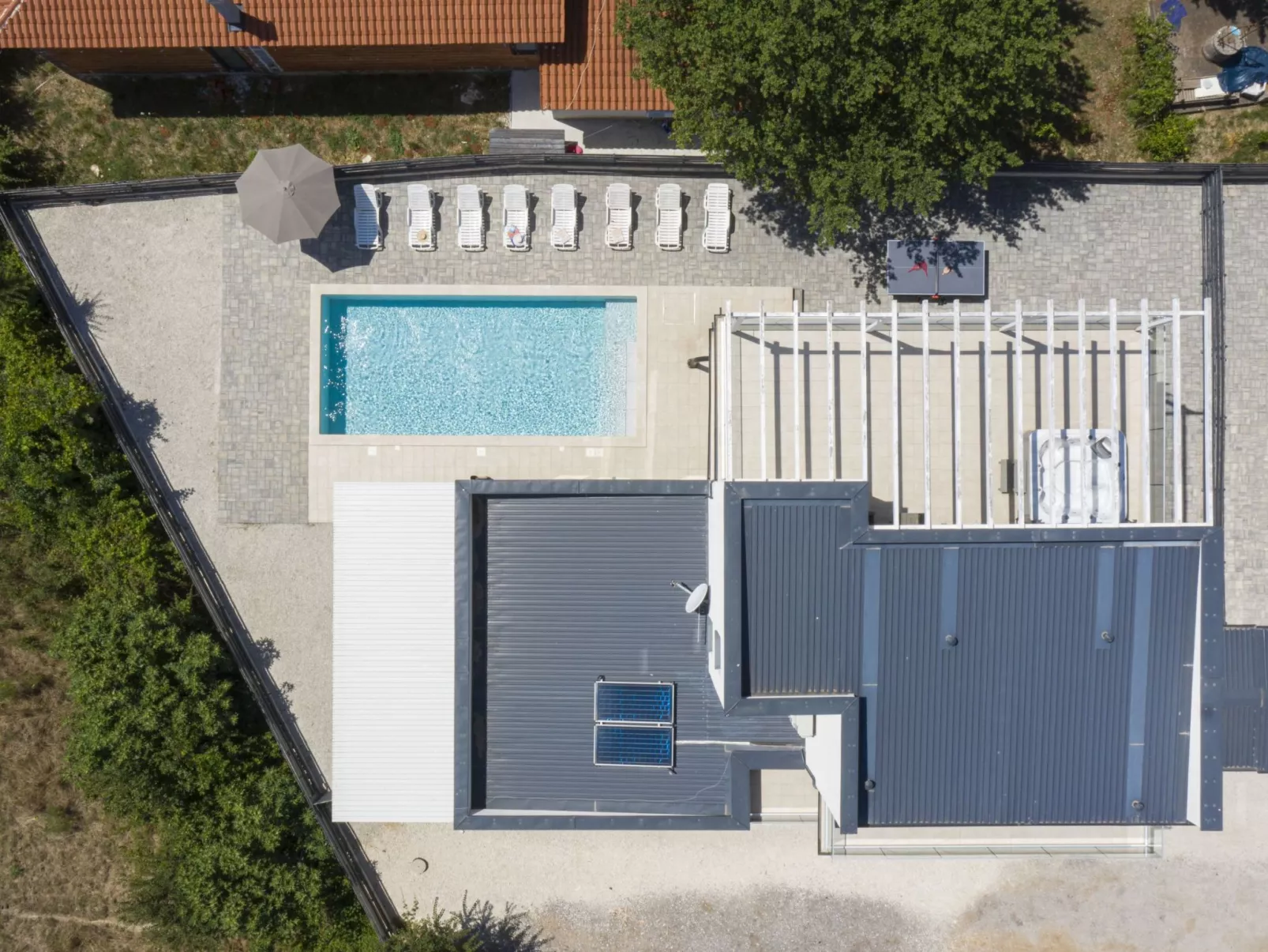 Villa Luna mit Pool, Sauna, Whirlpool, Tennisplatz-Drinnen