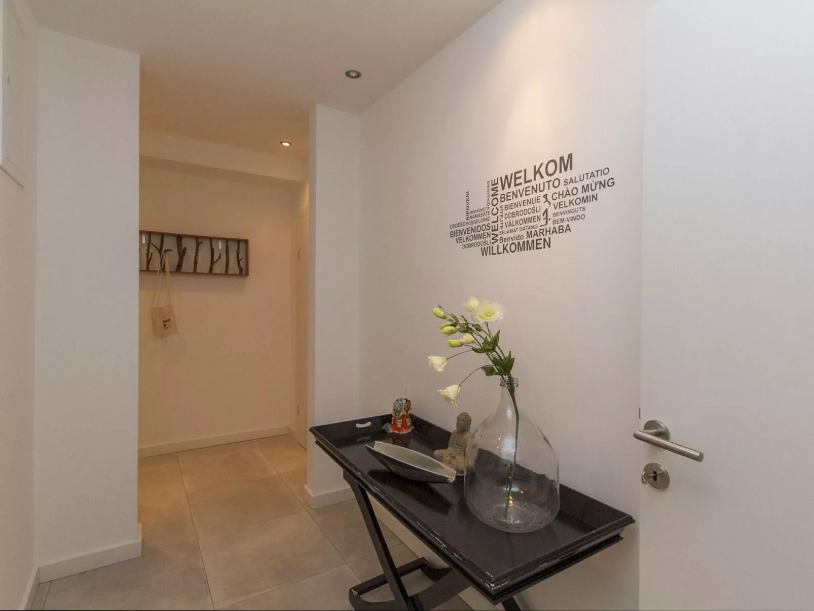 Villa mit Pool-Inside