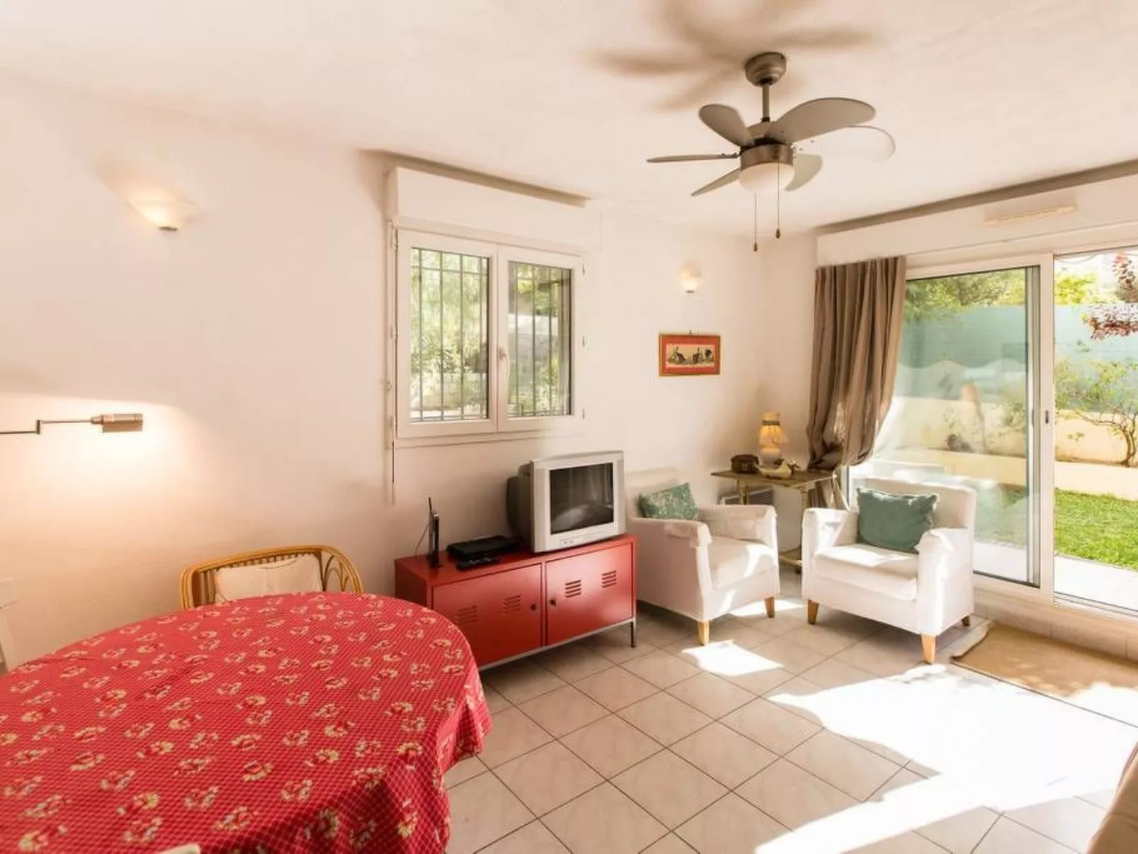 Mit privatem Garten und Terrasse-Image-tags.info