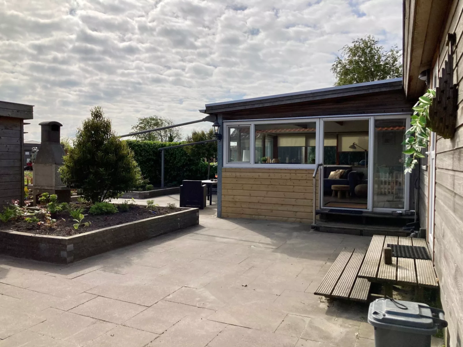 Chalet Ufergrundstück mit eigenem Angelplatz-Outside