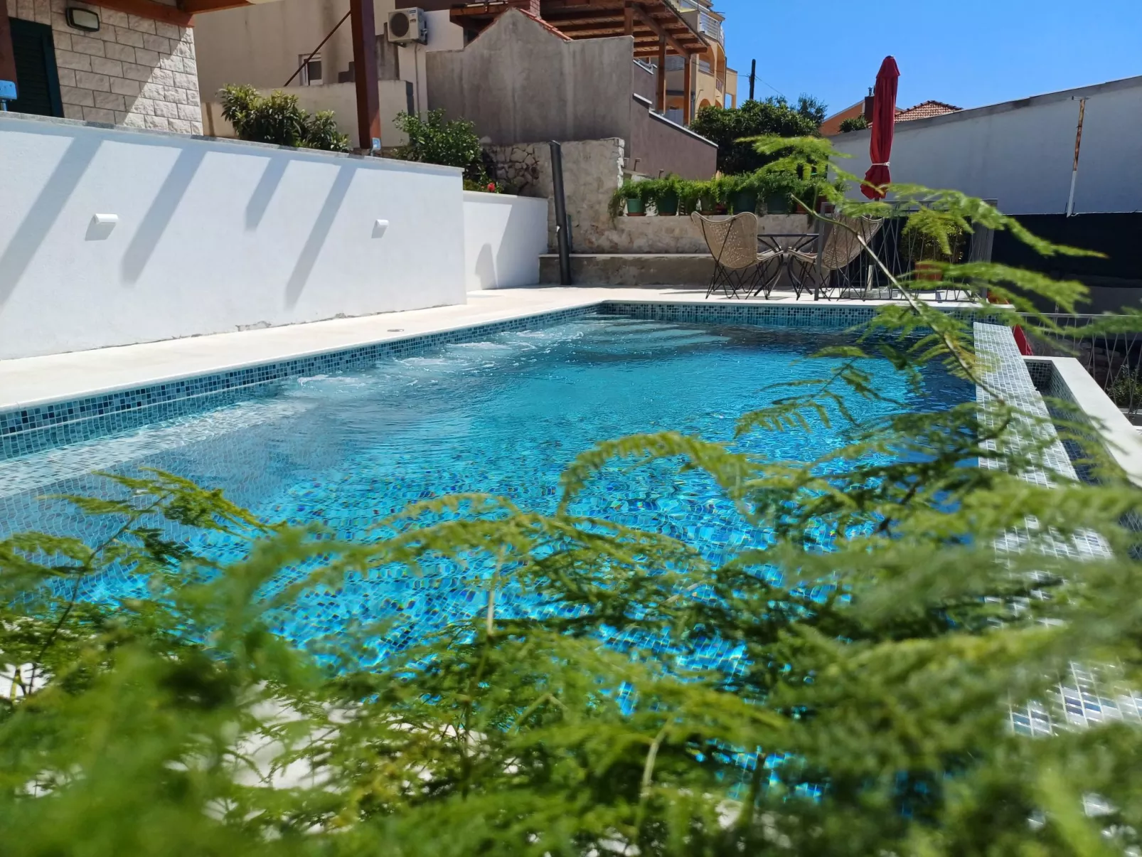 Beheizter Infinity-Pool, Wohnung mit Meerblick3-Outside