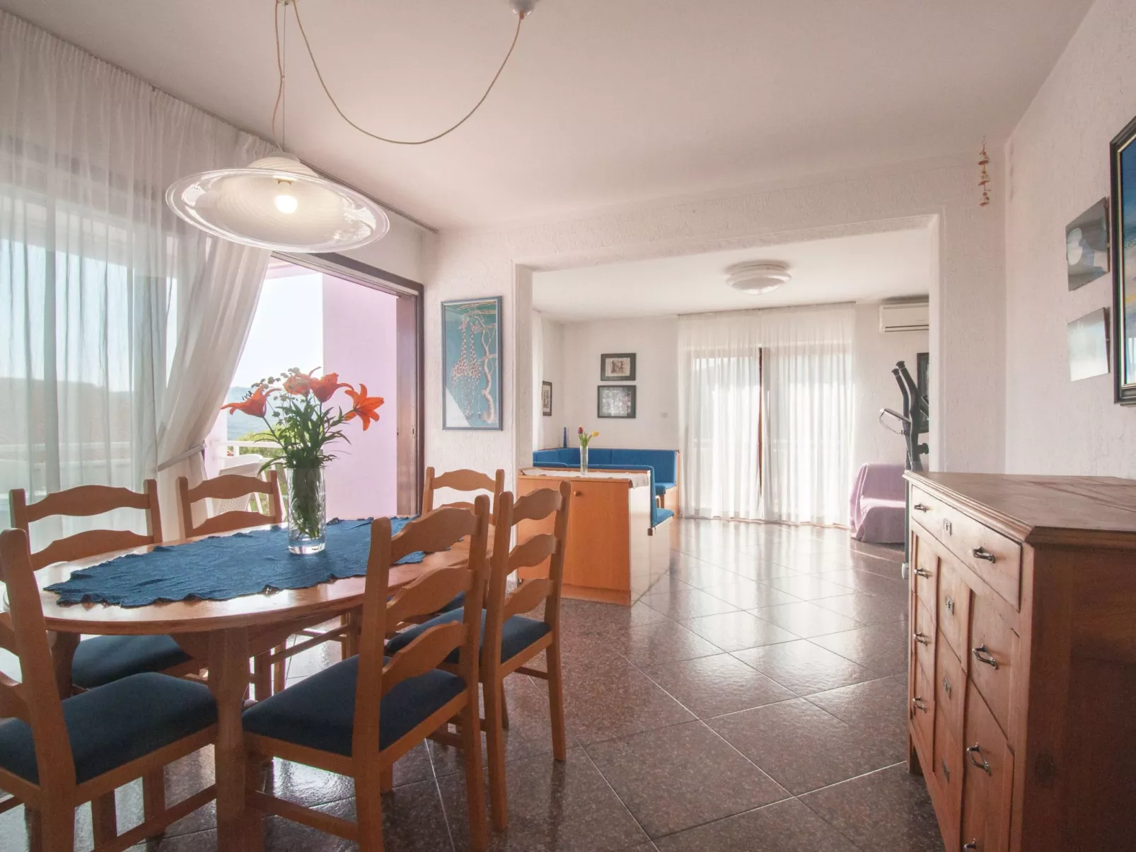 Wohnung Violett für 6 Personen-Dedans