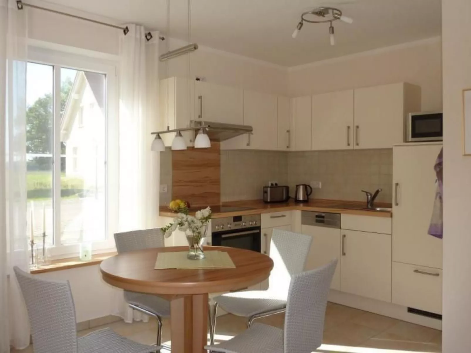 FH an Seen und Meer-Inside