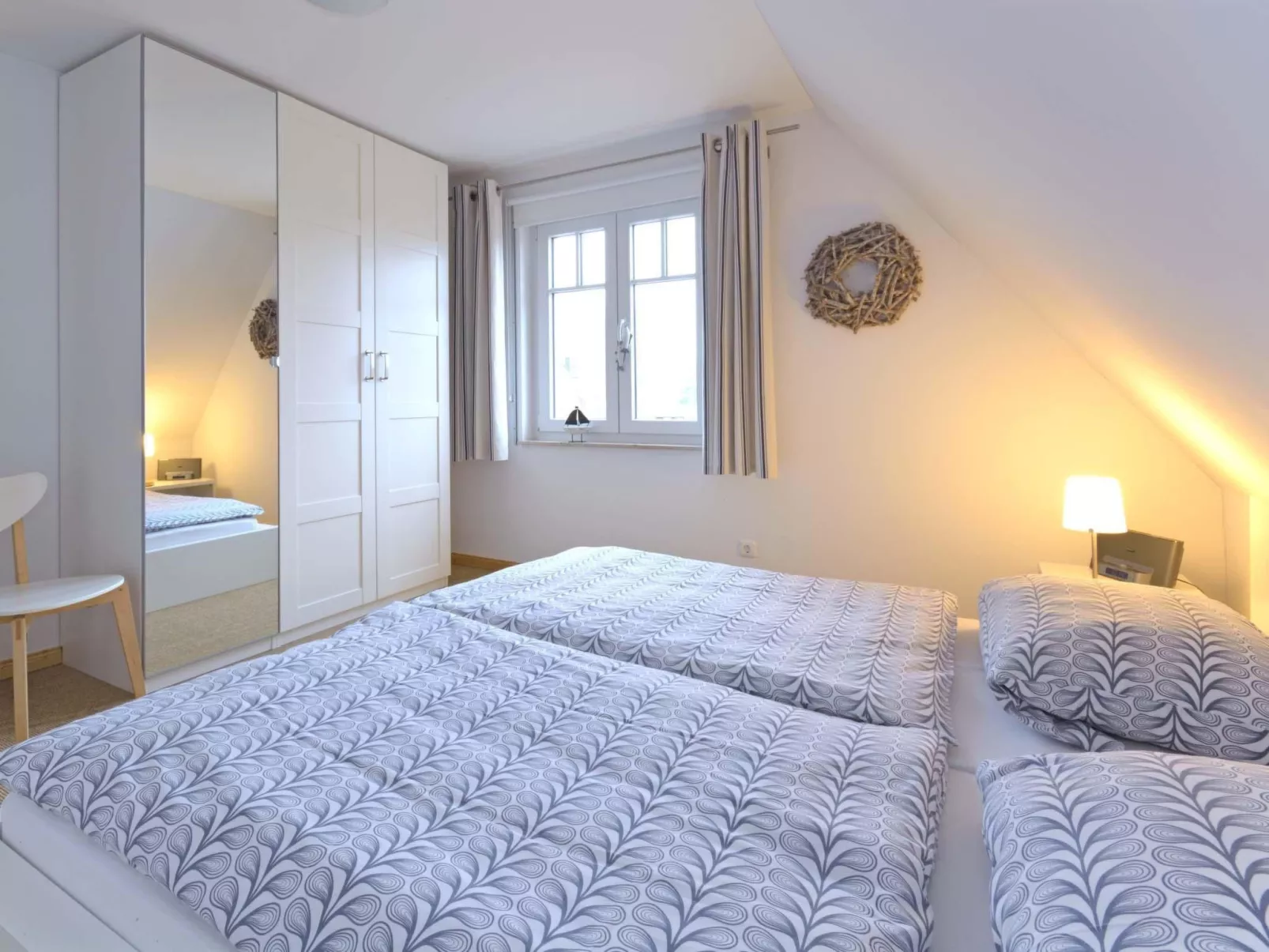 Komfort Ferienhaus mit Sauna und Kamin, auf großem Waldgrundstück, in absoluter-Inside