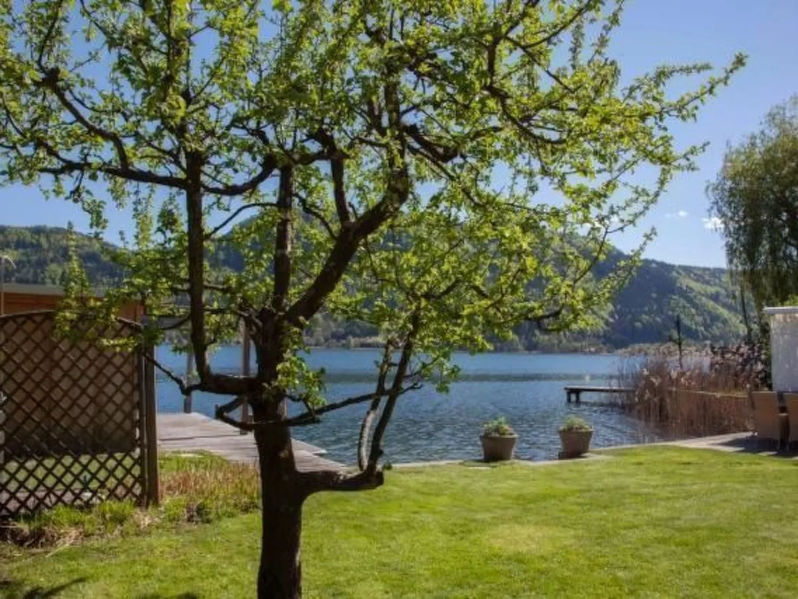 Am Ossiacher See mit Garten-Dehors