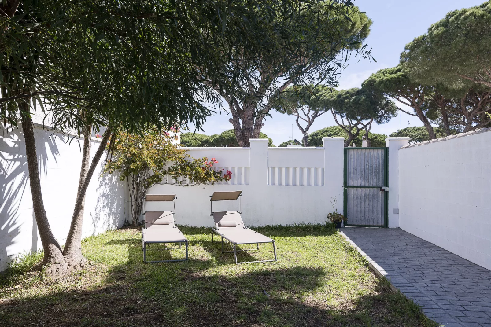 Luna De La Barrosa-Exterior summer
