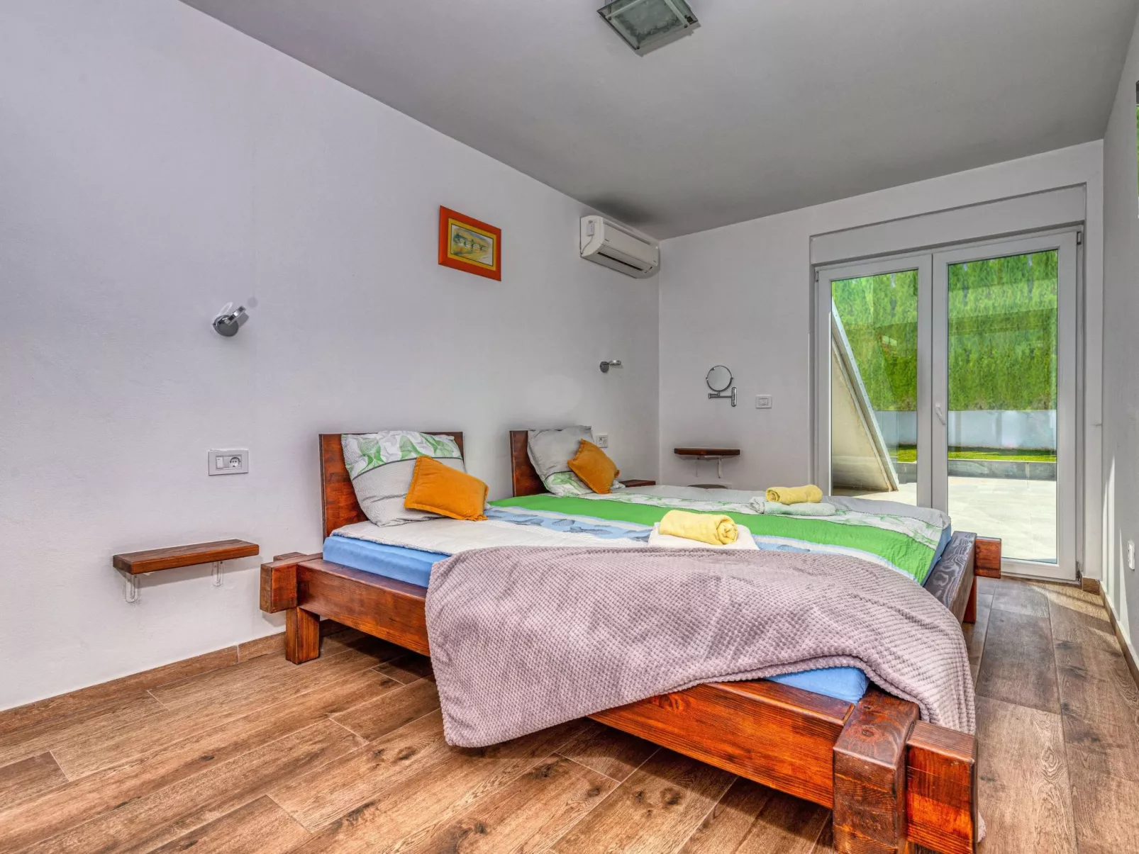 Leon's Holiday Homes-Dedans