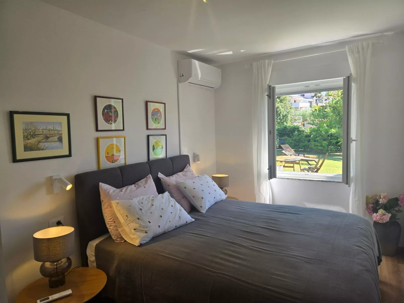 In Banjole mit Großem Garten-Dedans