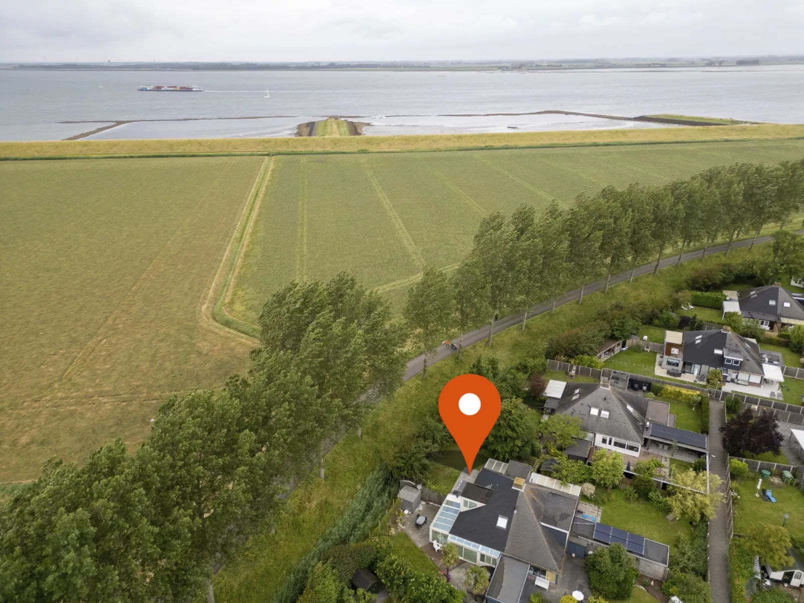 Schöne Familien-Ferienwohnung in Zeeland-Draußen