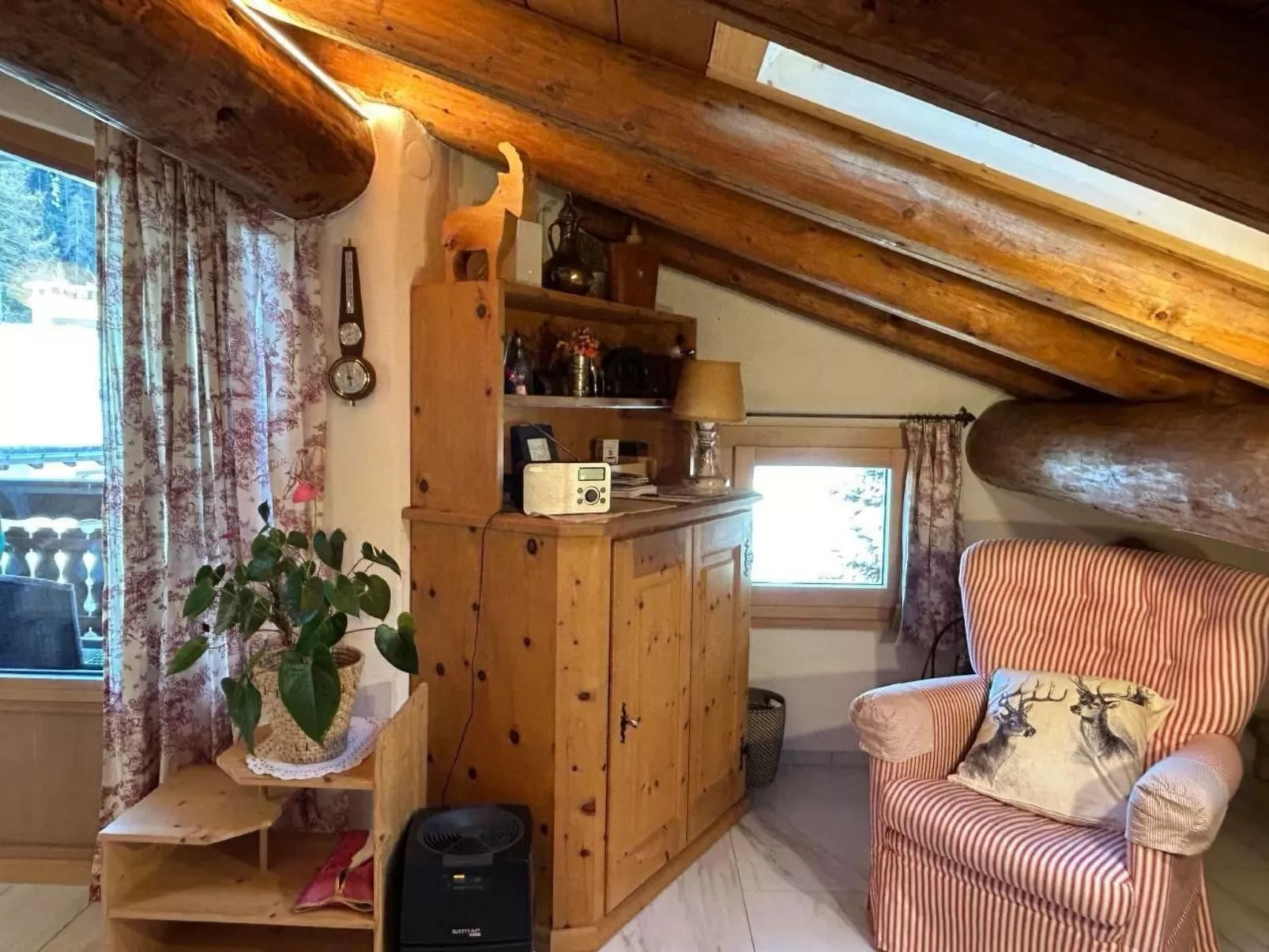 Engadin 2 1/2 Zi-Wg-Dedans