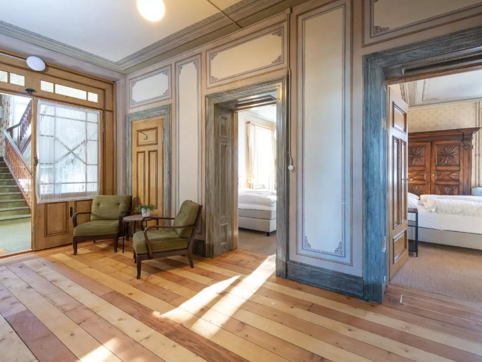 Villa Fried, Cultura-Drinnen