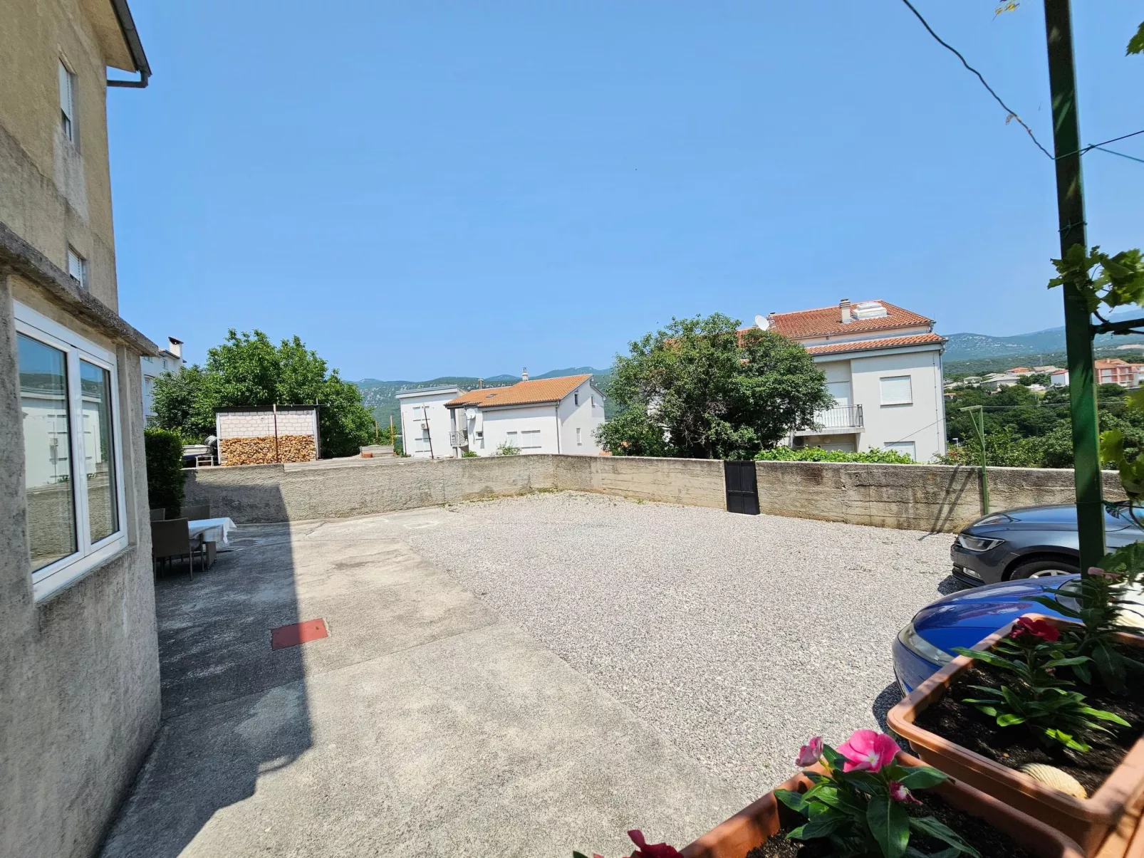 Appartement für 2-3 Personen mit Terrasse-Outside