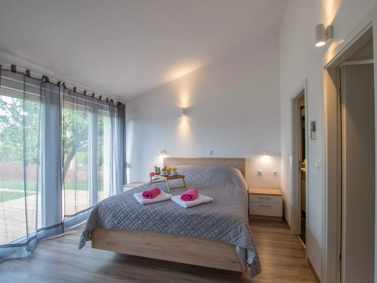 Für 10 Personen und 2 Kinder in Juricani, Istrien (Istrische Riviera)-Drinnen