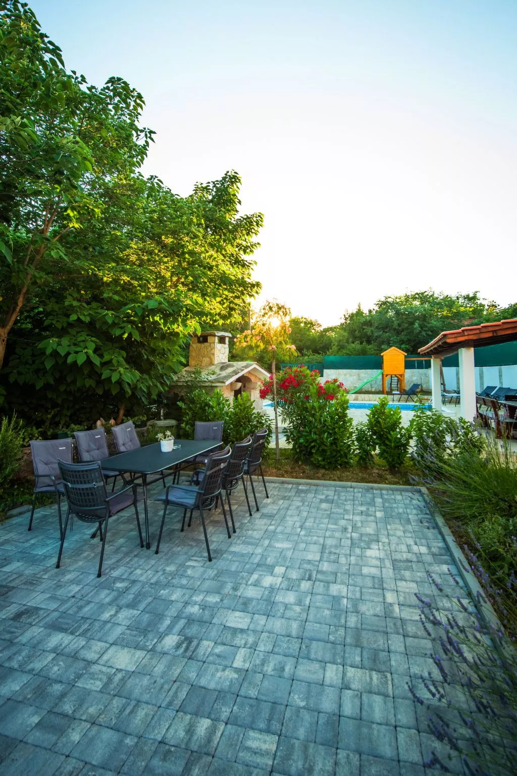 Haus in Grubine mit Außenpool-Draußen