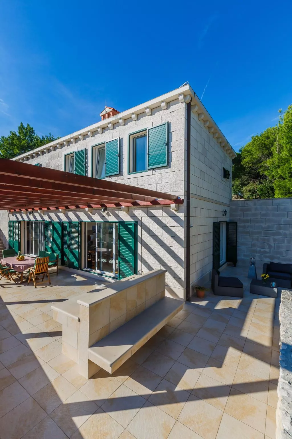 Ferienvilla "Osibova" mit Blick auf das Wasser-Dehors