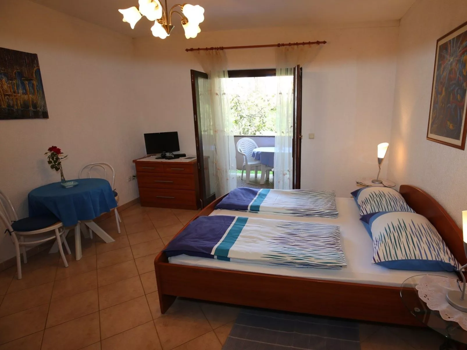 Villa Linet 2.-Drinnen