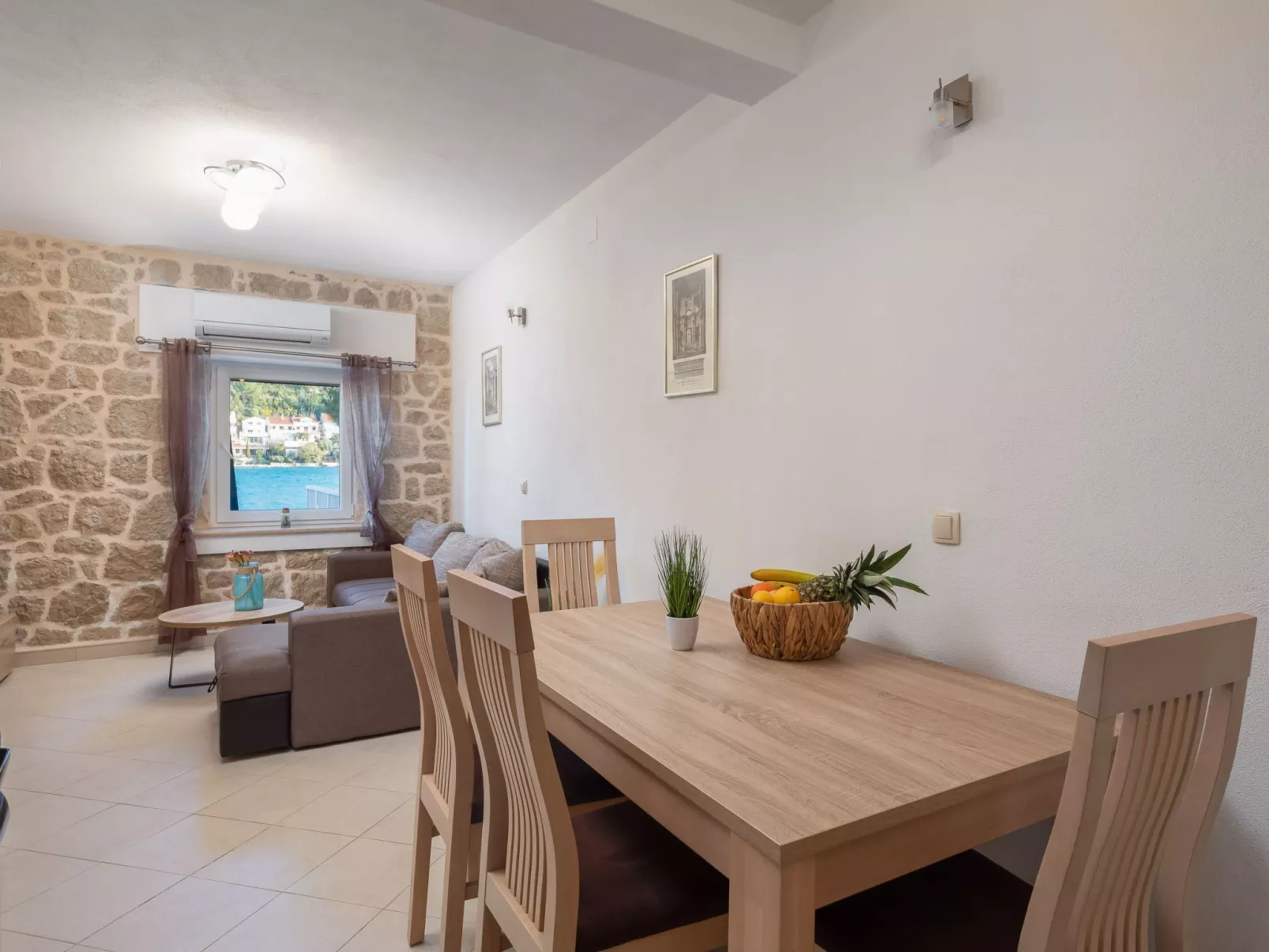 Sonnenaufgang an der Adria - Strandhaus-Drinnen