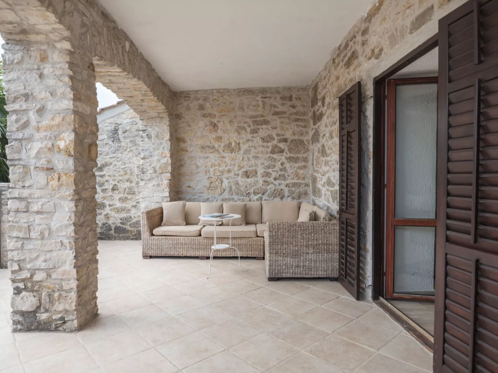 Wunderschön eingerichtete Villa mit Pool und Garten-Image-tags.info