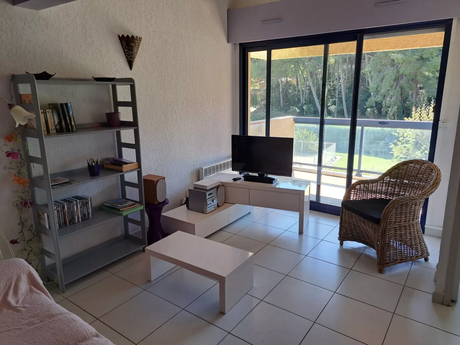 Aigues Marines-Inside