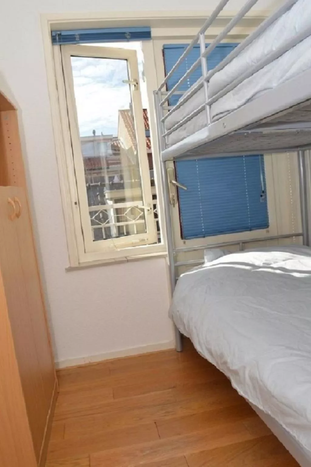 "Emmastraat" mit Terrasse-Drinnen