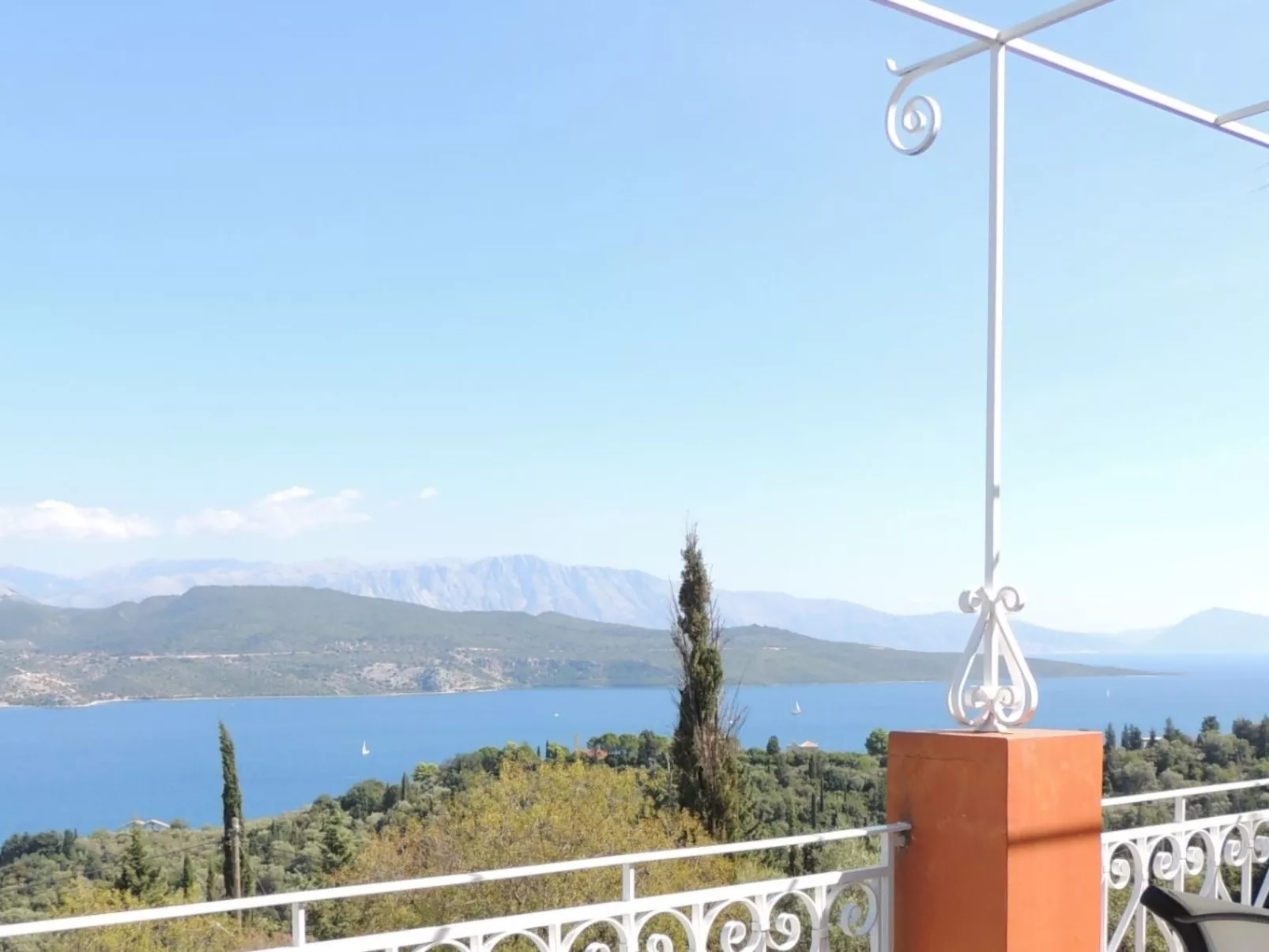 Villa Anthea Rossa-Outside